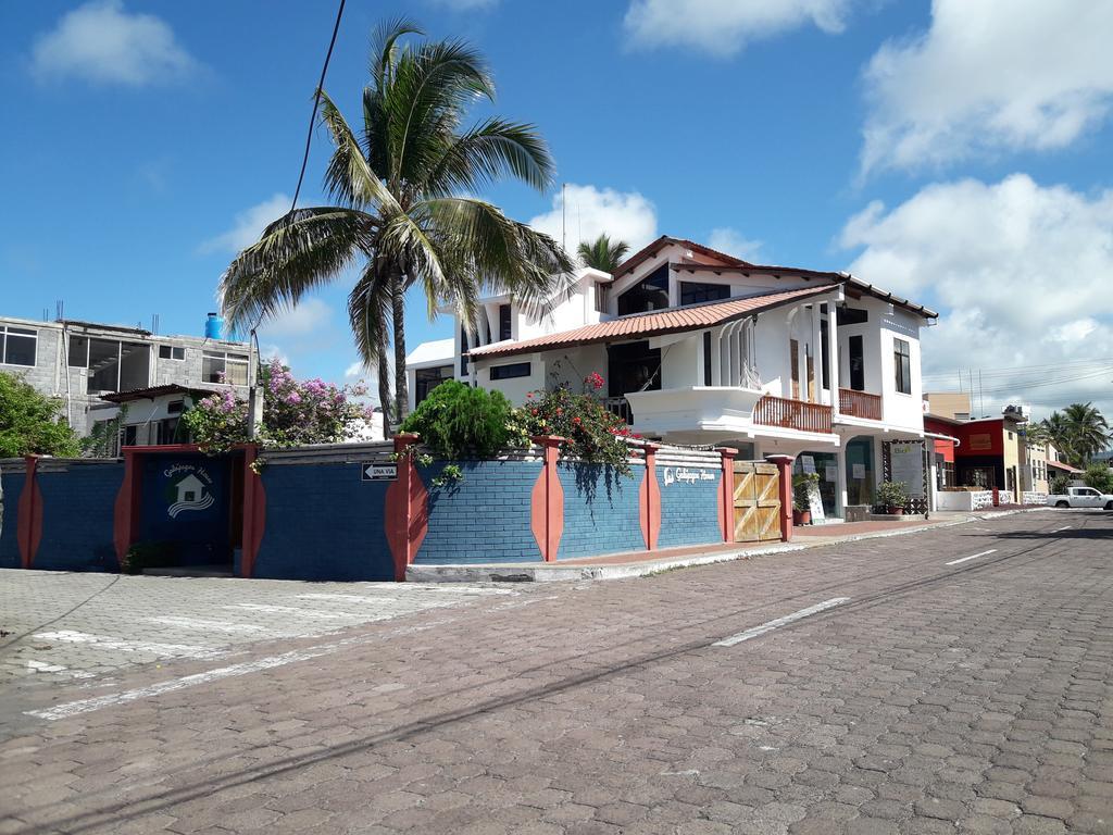 Galapagos House Hostel Puerto Ayora  Exteriör bild